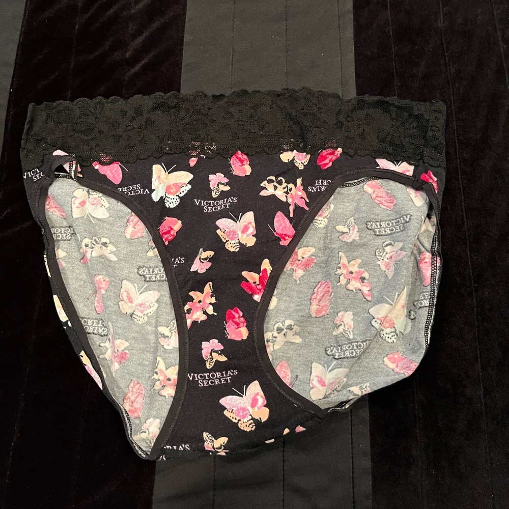 Victoria’s Secret high leg, brief size XL